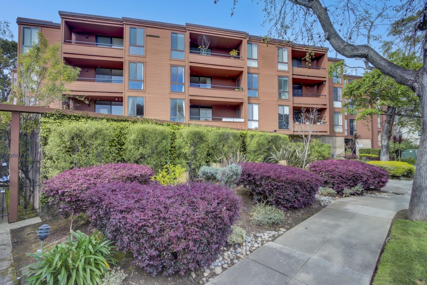 Detail Gallery Image 1 of 52 For 1210 Bellevue Ave #304,  Burlingame,  CA 94010 - 2 Beds | 2 Baths