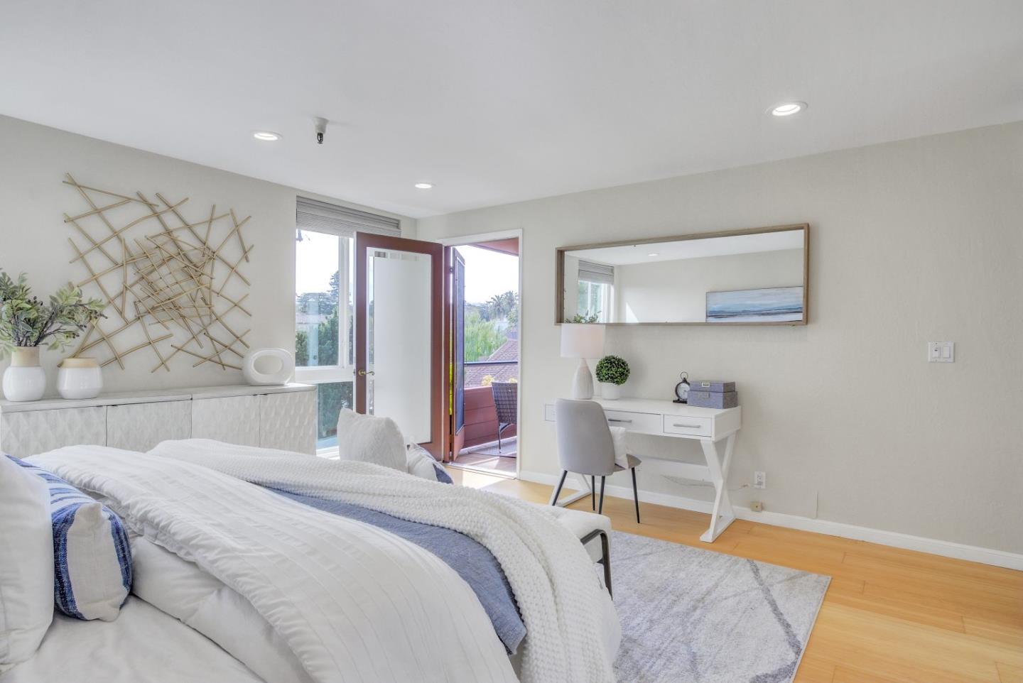 Detail Gallery Image 25 of 52 For 1210 Bellevue Ave #304,  Burlingame,  CA 94010 - 2 Beds | 2 Baths