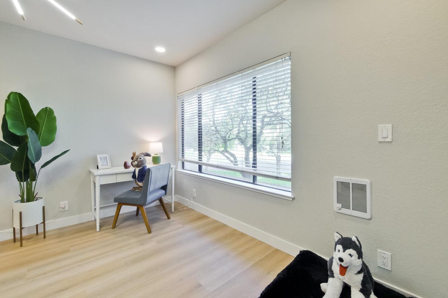 Detail Gallery Image 16 of 67 For 440 Cesano Ct #107,  Palo Alto,  CA 94306 - 2 Beds | 2 Baths