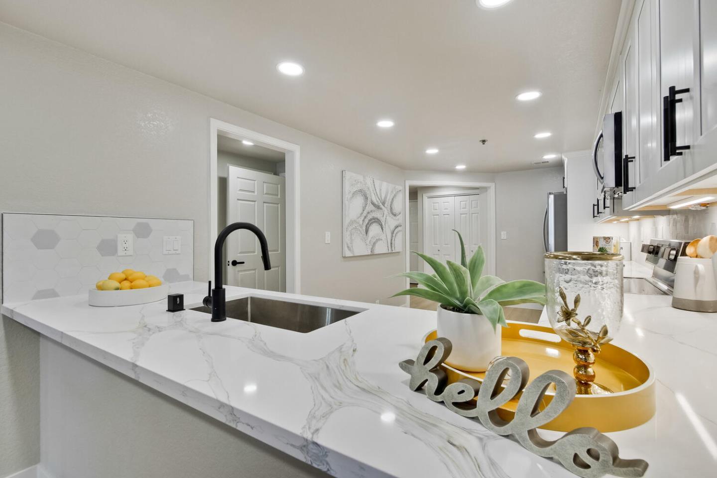Detail Gallery Image 21 of 67 For 440 Cesano Ct #107,  Palo Alto,  CA 94306 - 2 Beds | 2 Baths