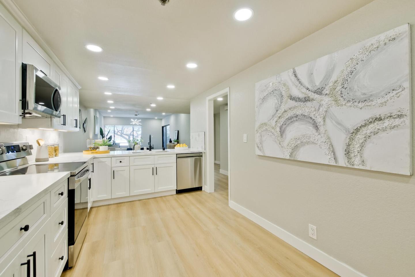 Detail Gallery Image 25 of 67 For 440 Cesano Ct #107,  Palo Alto,  CA 94306 - 2 Beds | 2 Baths