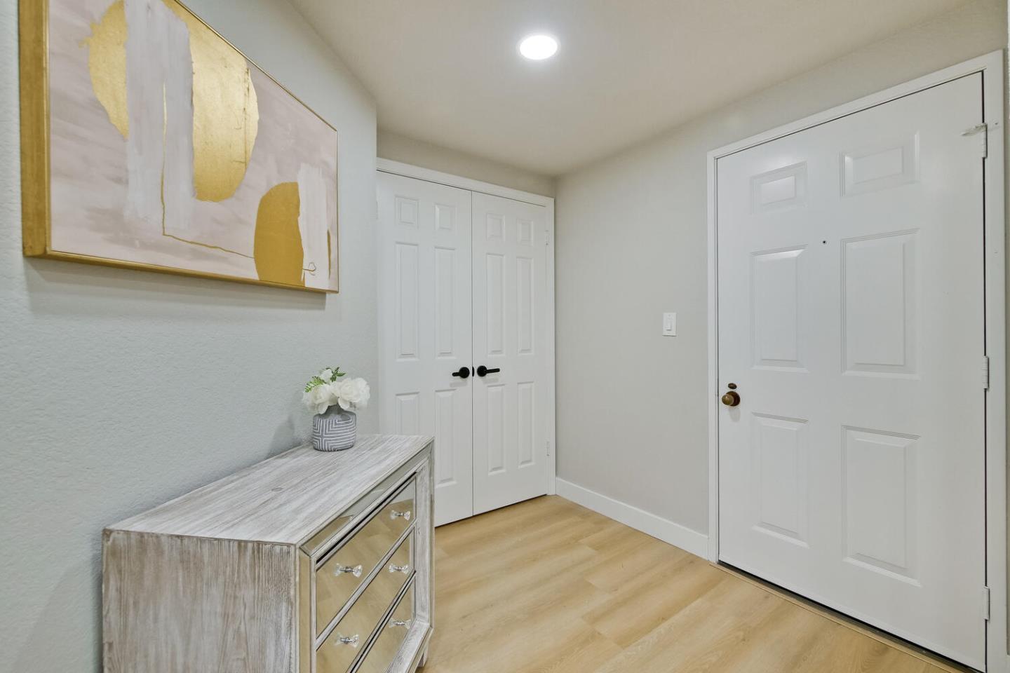 Detail Gallery Image 8 of 67 For 440 Cesano Ct #107,  Palo Alto,  CA 94306 - 2 Beds | 2 Baths