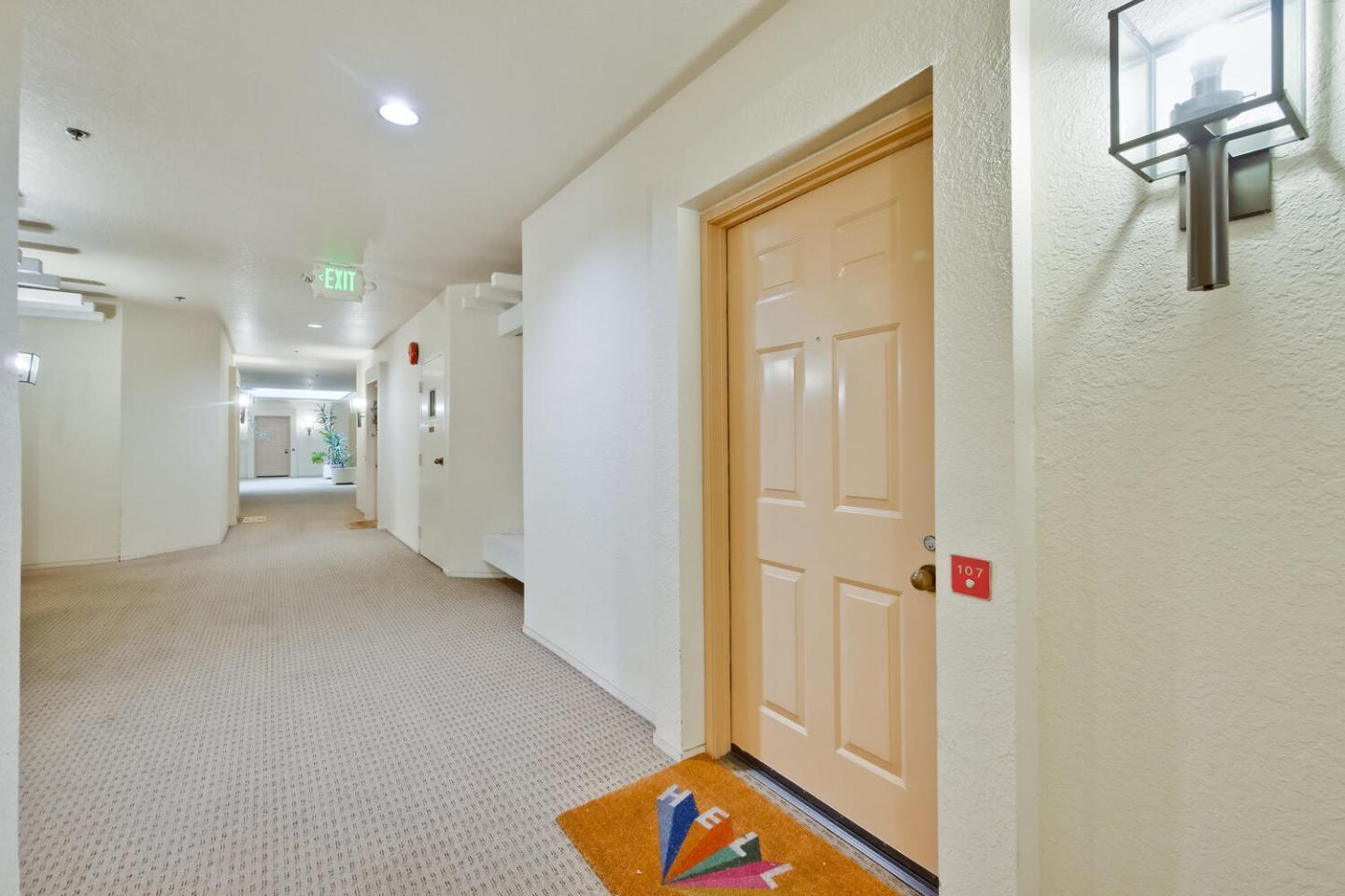 Detail Gallery Image 9 of 67 For 440 Cesano Ct #107,  Palo Alto,  CA 94306 - 2 Beds | 2 Baths