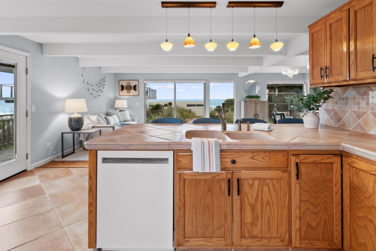 Detail Gallery Image 28 of 72 For 127 Cormorant Way, Watsonville,  CA 95076 - 3 Beds | 3/1 Baths