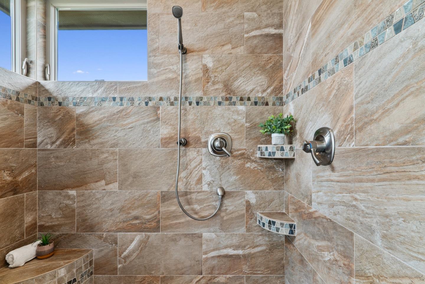 Detail Gallery Image 38 of 72 For 127 Cormorant Way, Watsonville,  CA 95076 - 3 Beds | 3/1 Baths