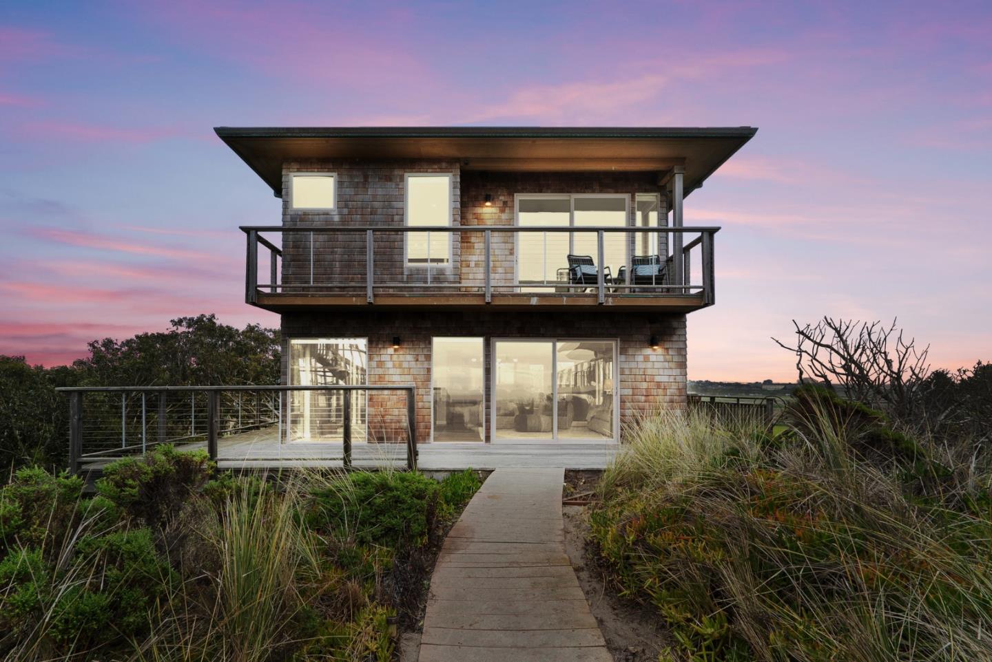 Detail Gallery Image 7 of 72 For 127 Cormorant Way, Watsonville,  CA 95076 - 3 Beds | 3/1 Baths