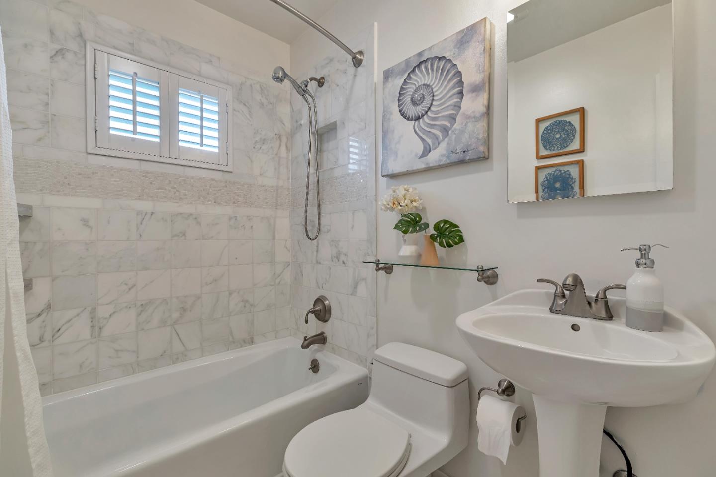 Detail Gallery Image 31 of 38 For 868 Ilima Ct, Palo Alto,  CA 94306 - 3 Beds | 2 Baths