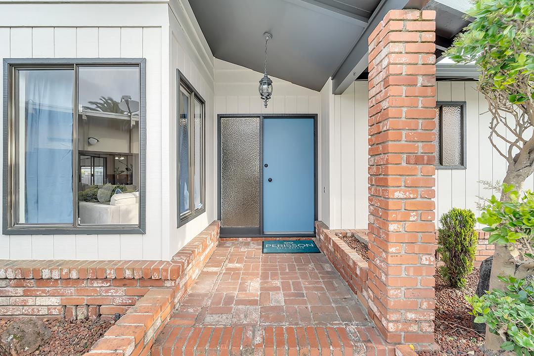 Detail Gallery Image 3 of 53 For 600 Grand St, Alameda,  CA 94501 - 3 Beds | 2 Baths
