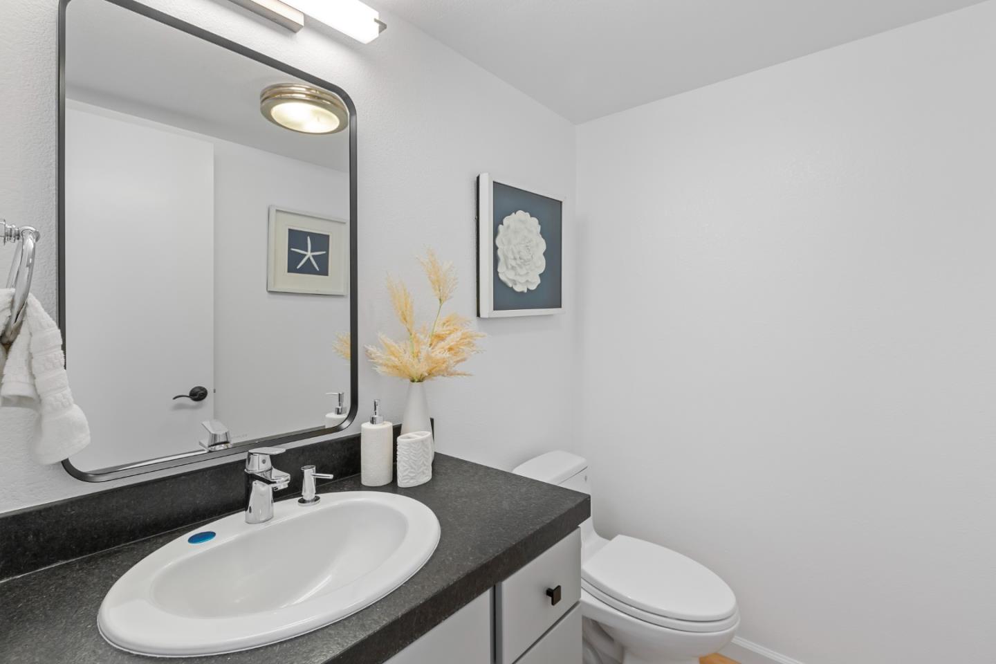 Detail Gallery Image 17 of 53 For 20556 Cedarbrook Ter, Cupertino,  CA 95014 - 3 Beds | 2/1 Baths