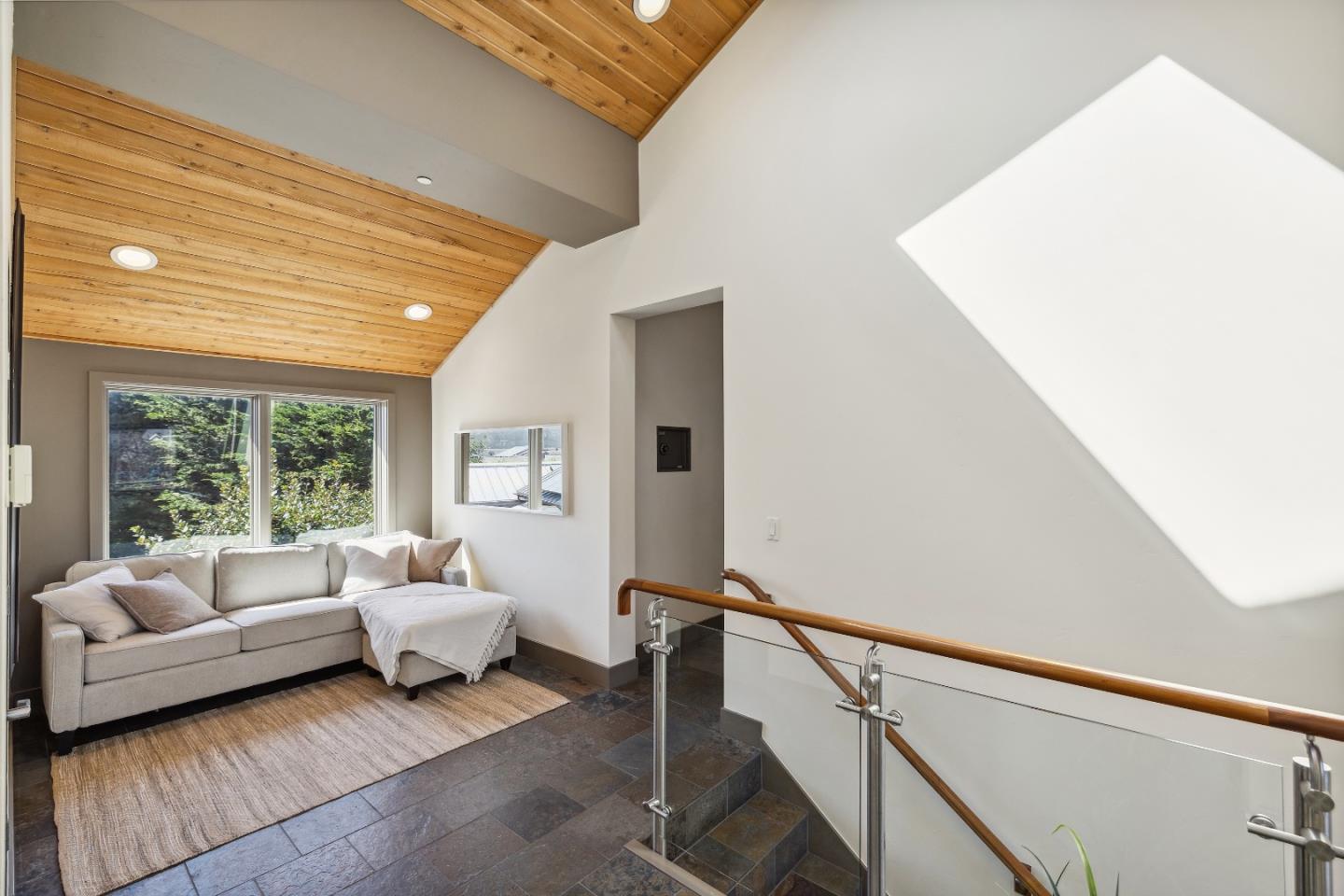 Detail Gallery Image 16 of 35 For 114 Mirada Rd, Half Moon Bay,  CA 94019 - 4 Beds | 4 Baths