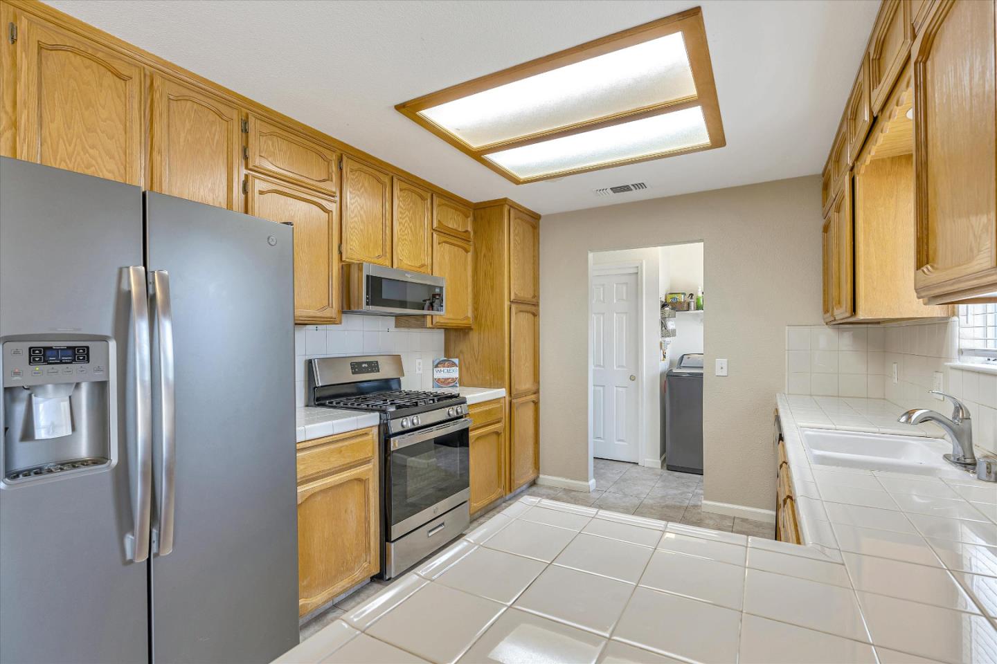 Detail Gallery Image 9 of 25 For 14388 Road 36, Madera,  CA 93636 - 4 Beds | 2 Baths