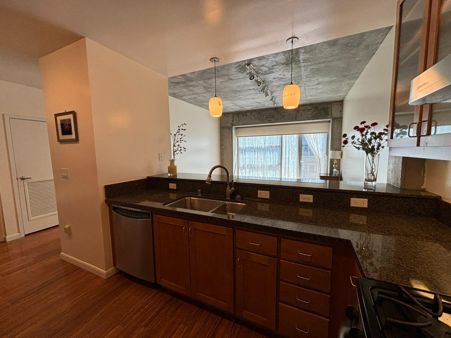 Detail Gallery Image 5 of 31 For 428 Alice St #607,  Oakland,  CA 94607 - 1 Beds | 1 Baths