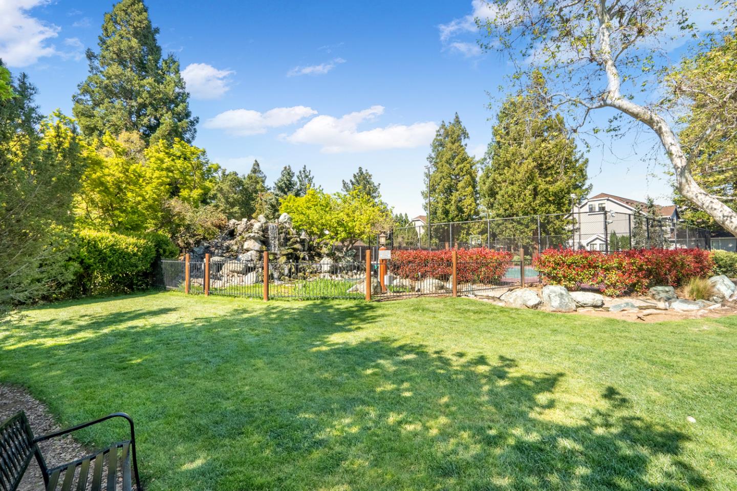 Detail Gallery Image 17 of 30 For 295 Pebble Creek Ct, Morgan Hill,  CA 95037 - 2 Beds | 1/1 Baths