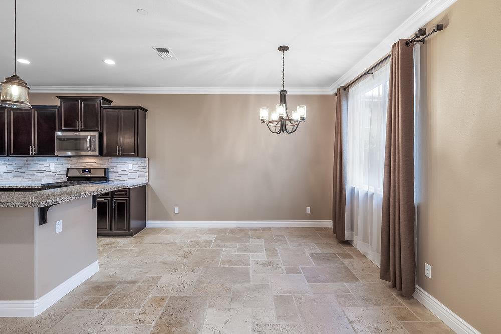 Detail Gallery Image 17 of 40 For 1124 Cabrillo Dr, Hollister,  CA 95023 - 3 Beds | 2 Baths
