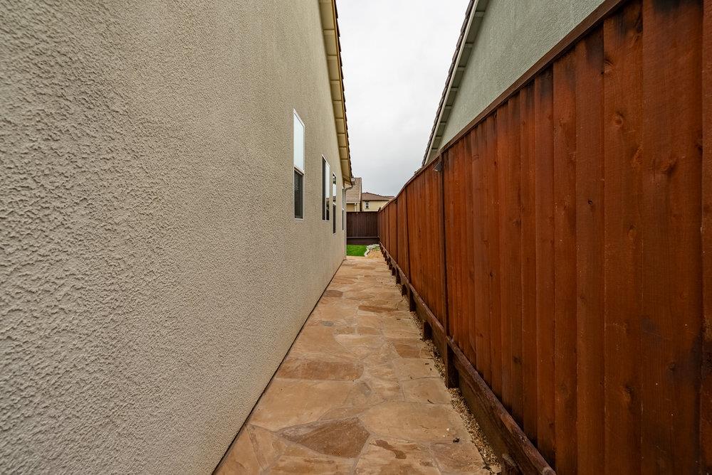 Detail Gallery Image 33 of 40 For 1124 Cabrillo Dr, Hollister,  CA 95023 - 3 Beds | 2 Baths