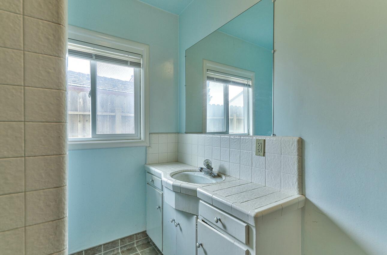 Detail Gallery Image 23 of 33 For 126 San Miguel Ave, Salinas,  CA 93901 - 3 Beds | 1 Baths