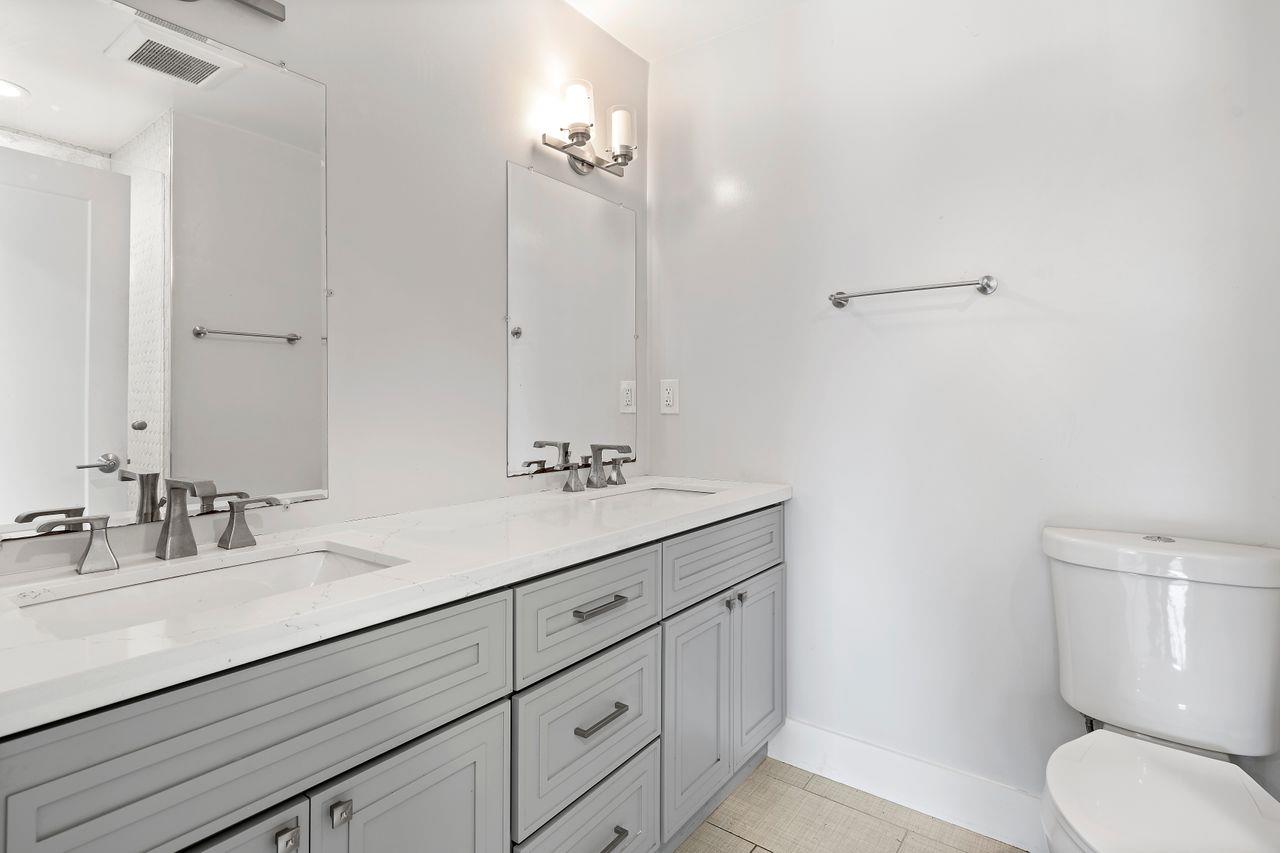 Detail Gallery Image 16 of 23 For 10709 Pearmain St, Oakland,  CA 94603 - 3 Beds | 2 Baths