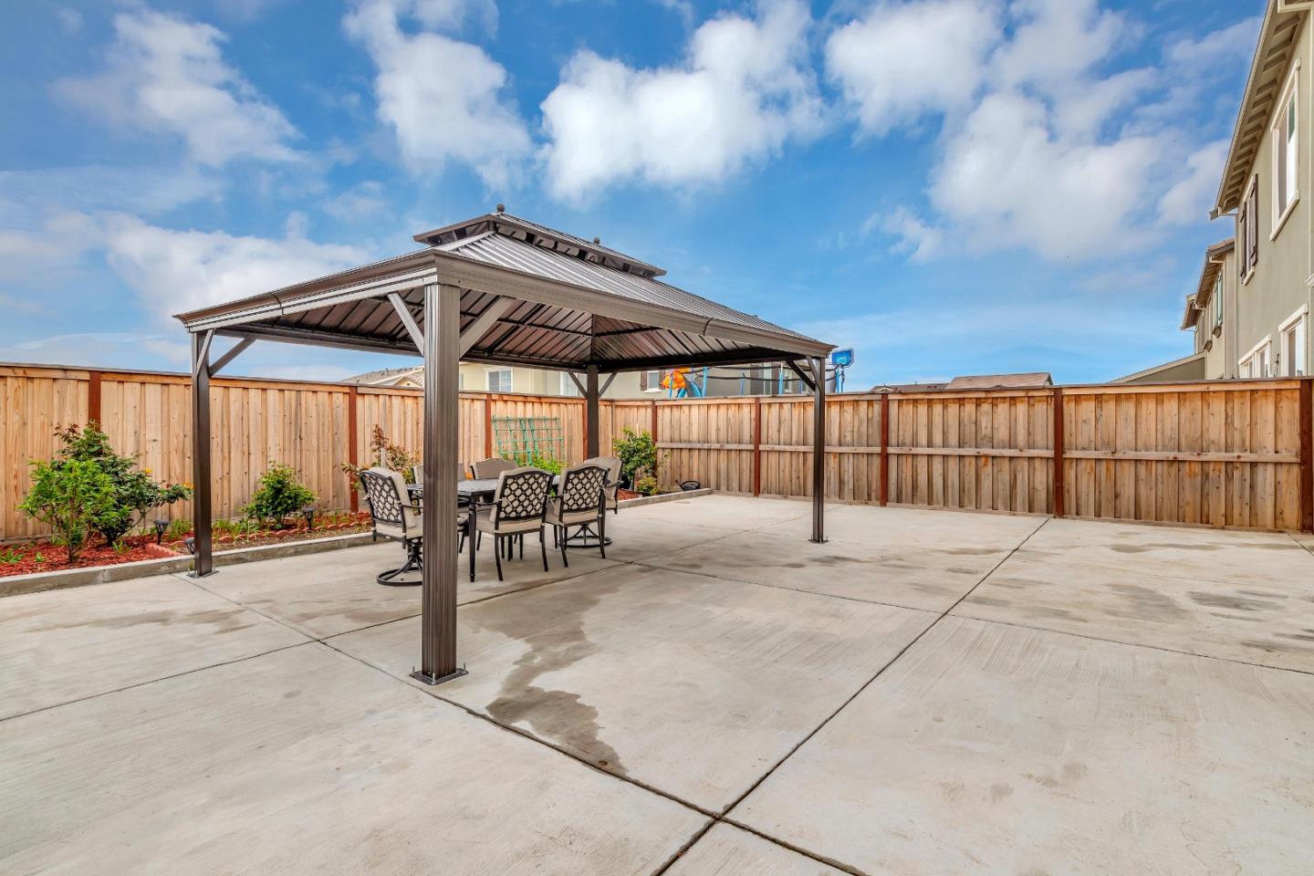Detail Gallery Image 34 of 47 For 5866 Markham Ct, Tracy,  CA 95377 - 3 Beds | 2/1 Baths