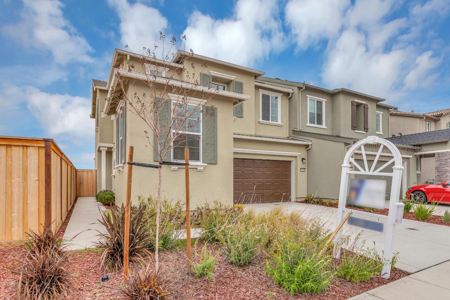 Detail Gallery Image 4 of 47 For 5866 Markham Ct, Tracy,  CA 95377 - 3 Beds | 2/1 Baths