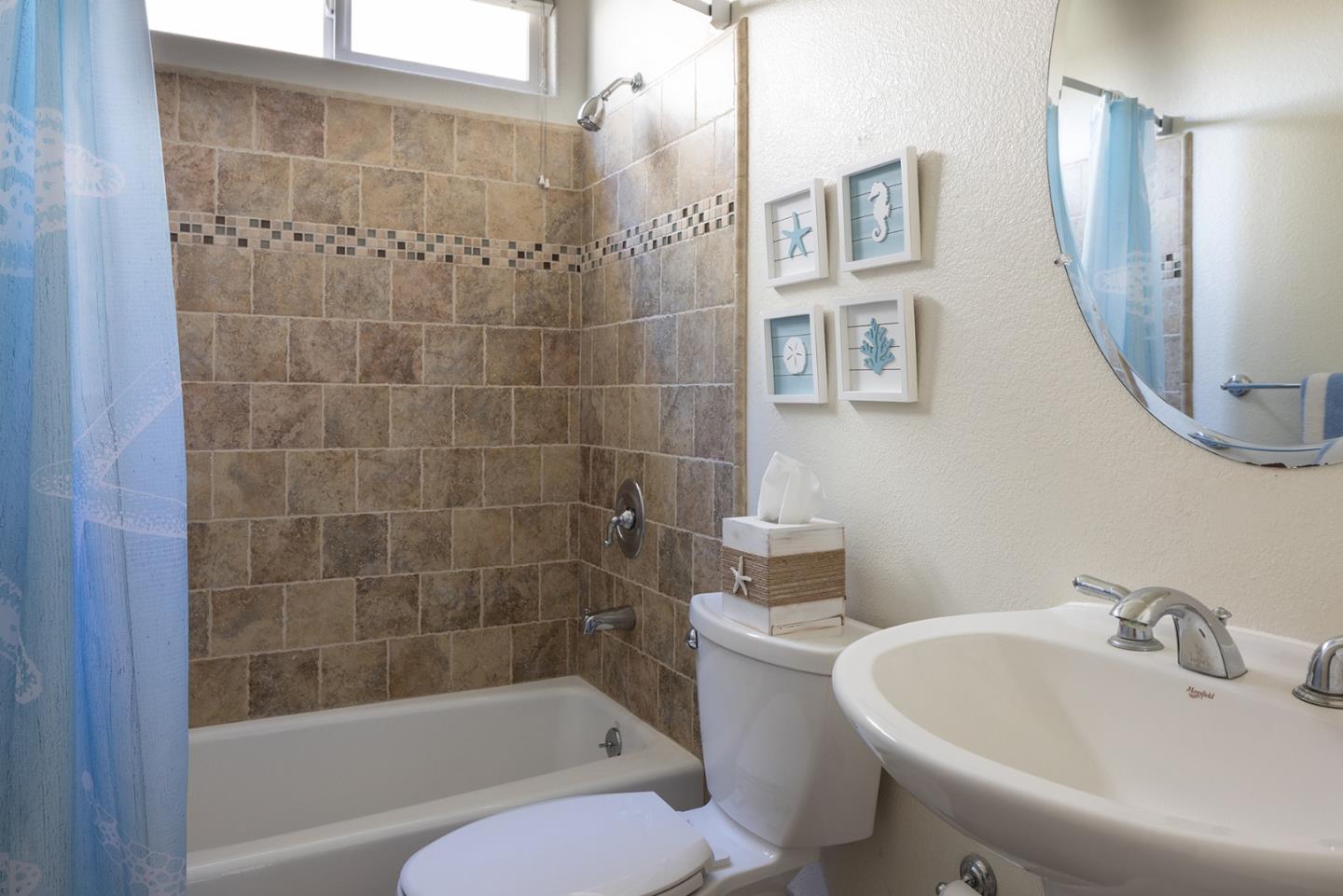 Detail Gallery Image 9 of 28 For 5030 Peninsula Point Dr, Seaside,  CA 93955 - 5 Beds | 3 Baths