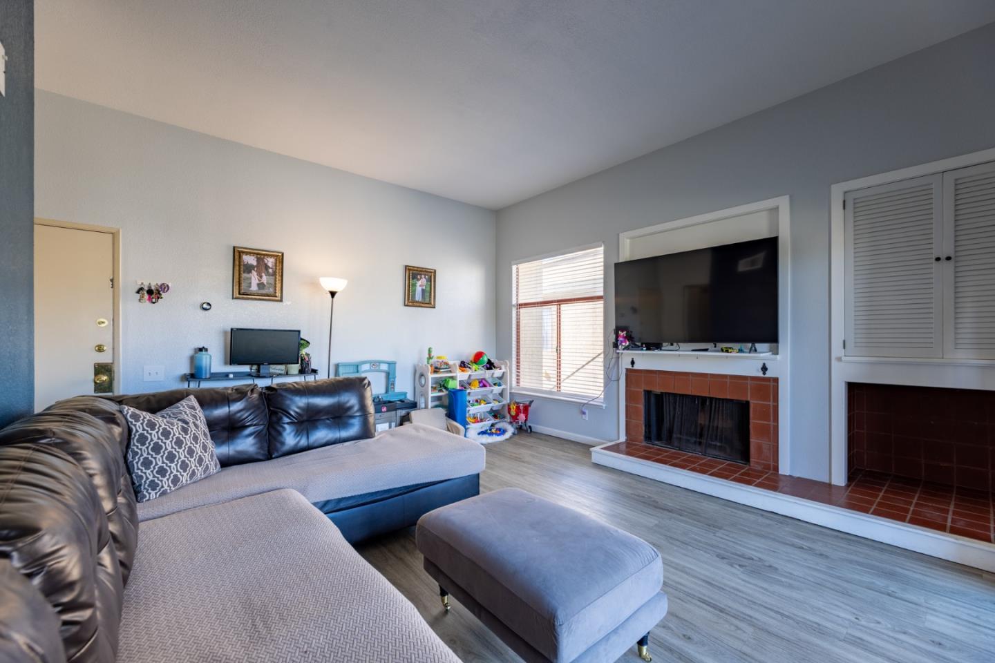 Detail Gallery Image 7 of 14 For 2400 N Main St #F,  Salinas,  CA 93906 - 1 Beds | 1 Baths
