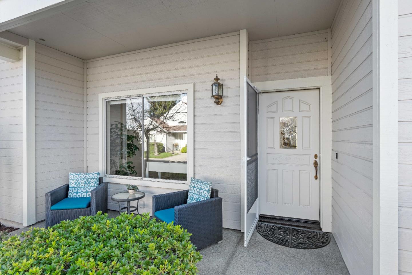Detail Gallery Image 4 of 32 For 7780 Beltane Dr, San Jose,  CA 95135 - 2 Beds | 2 Baths