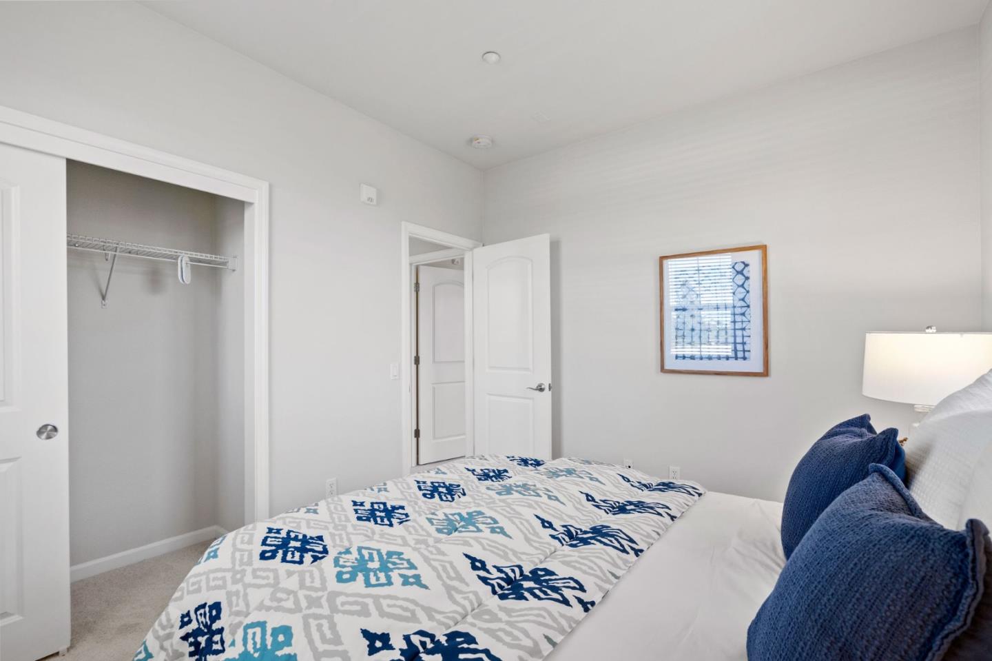 Detail Gallery Image 12 of 36 For 760 Grandview Ter, San Jose,  CA 95133 - 2 Beds | 2/1 Baths