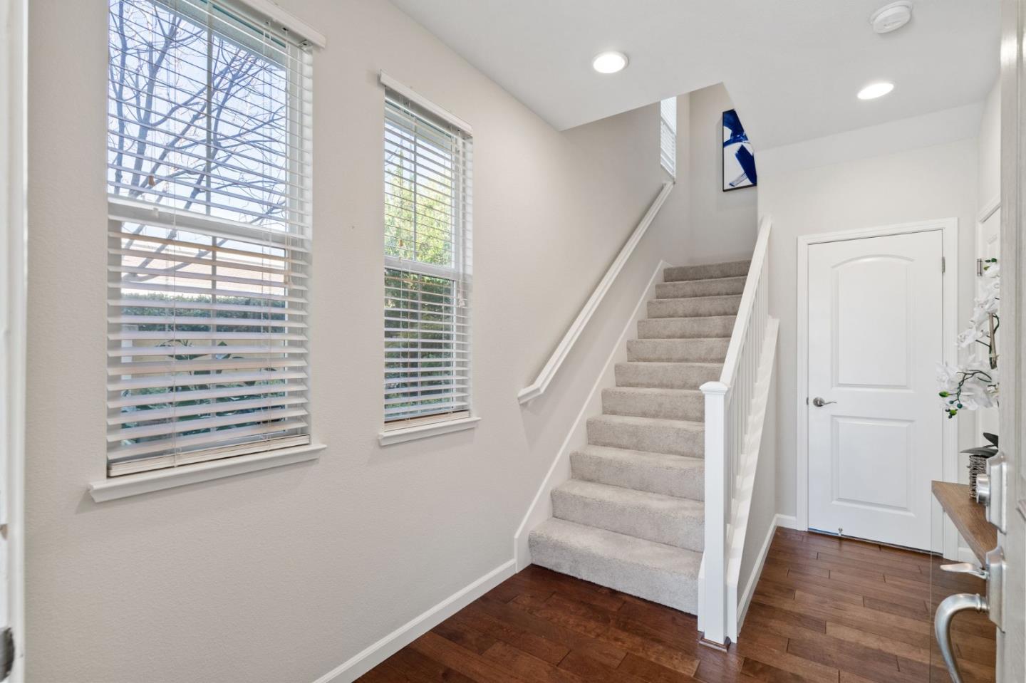 Detail Gallery Image 23 of 36 For 760 Grandview Ter, San Jose,  CA 95133 - 2 Beds | 2/1 Baths