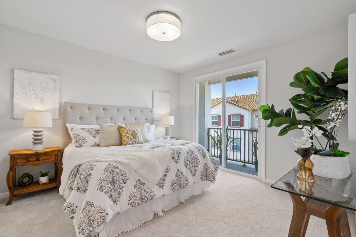 Detail Gallery Image 9 of 36 For 760 Grandview Ter, San Jose,  CA 95133 - 2 Beds | 2/1 Baths