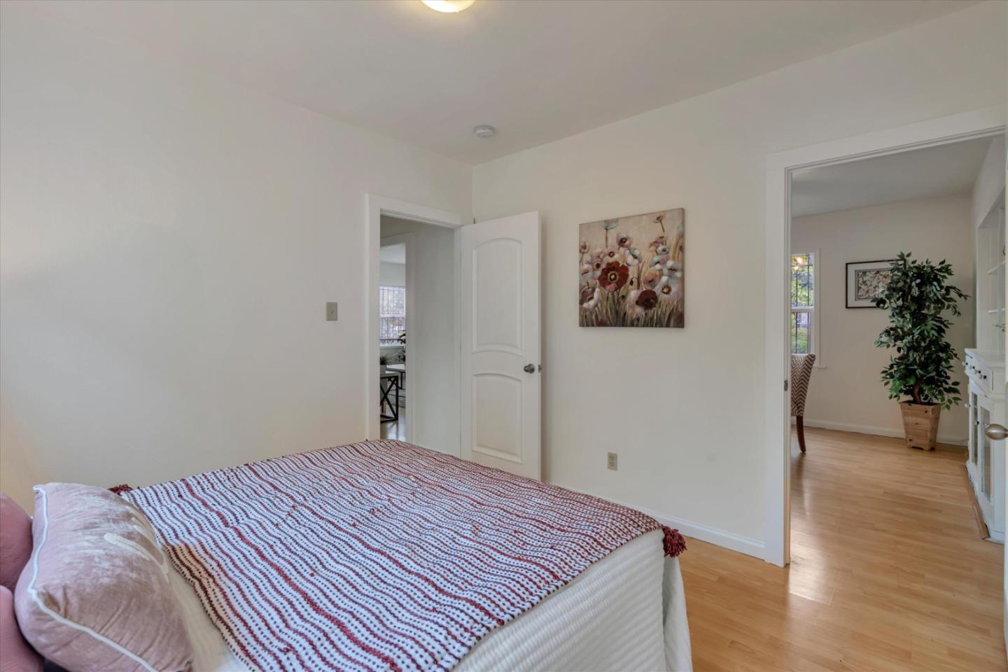 Detail Gallery Image 18 of 26 For 1904 Blake St, Berkeley,  CA 94704 - 3 Beds | 2 Baths