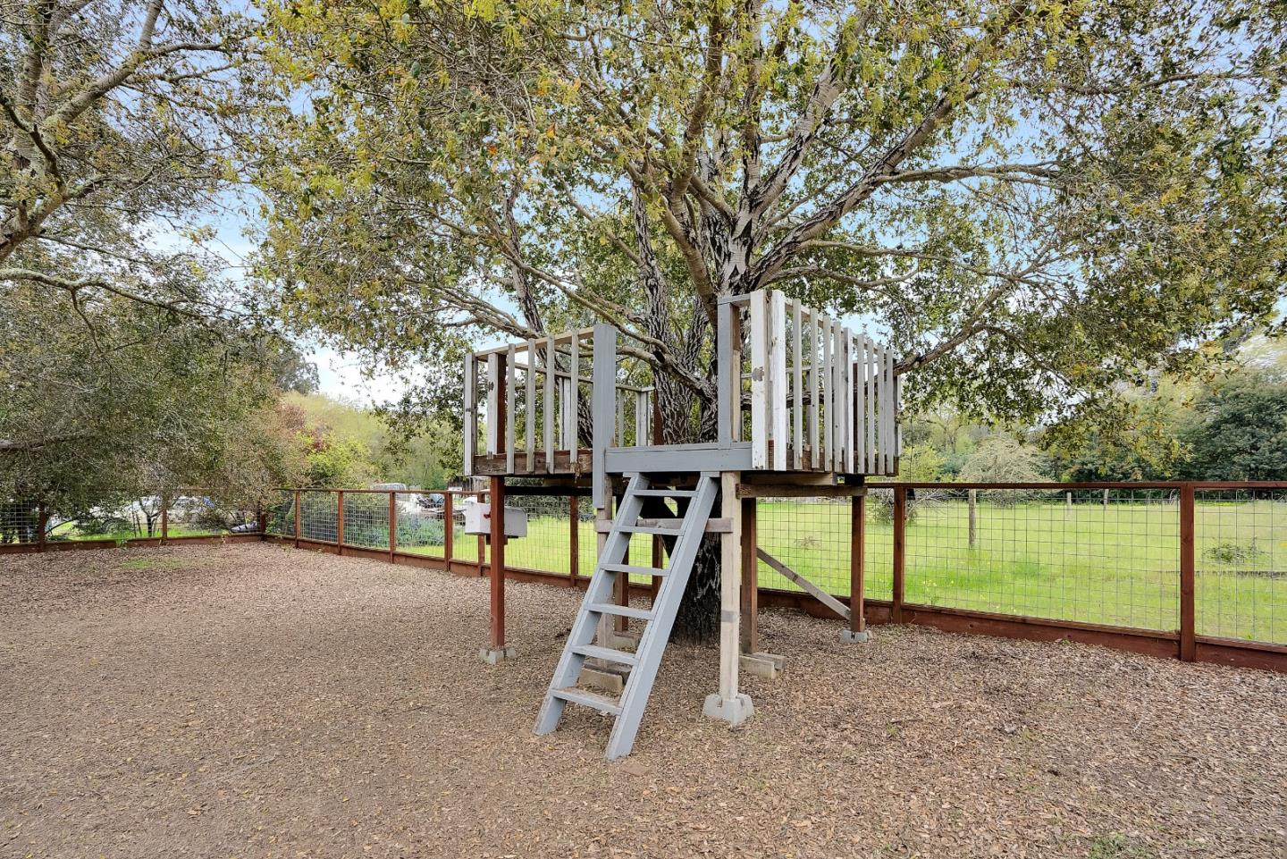 Detail Gallery Image 27 of 50 For 1273 Amesti Rd, Watsonville,  CA 95076 - 3 Beds | 2 Baths