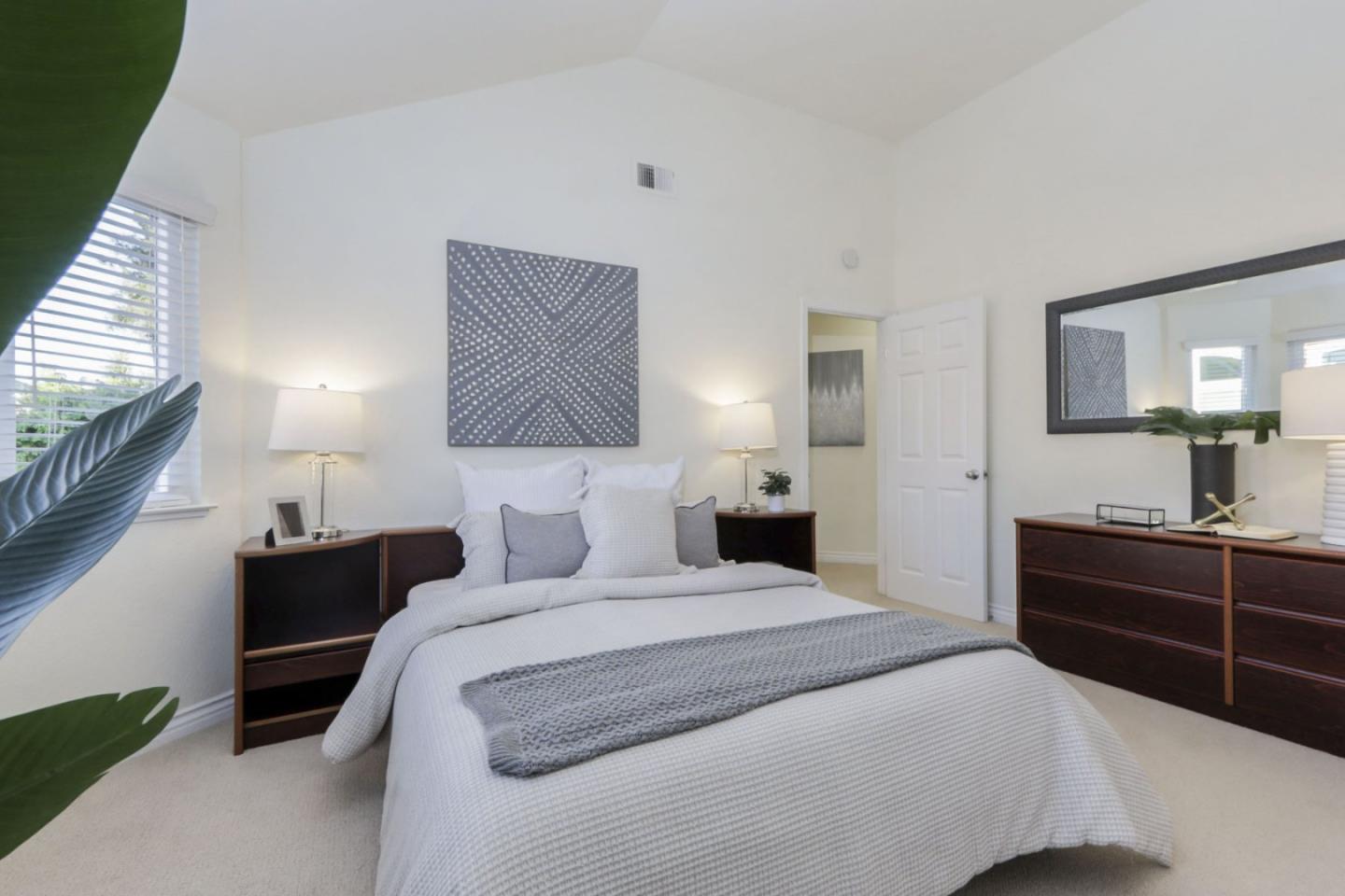 Detail Gallery Image 44 of 55 For 1604 Adolfo Dr, San Jose,  CA 95131 - 4 Beds | 2/1 Baths