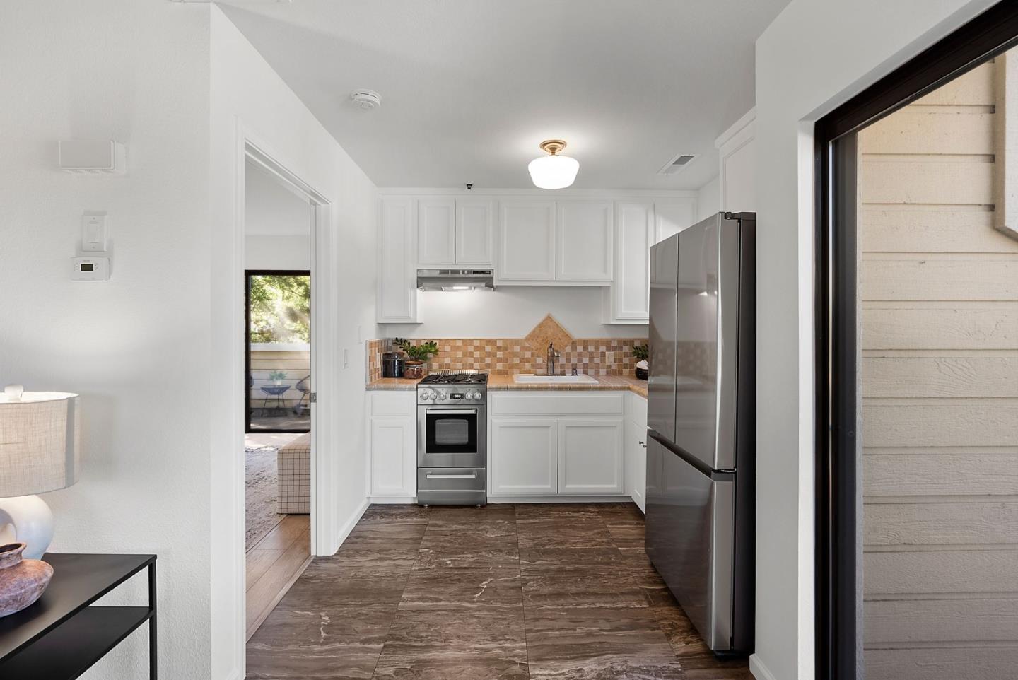 Detail Gallery Image 9 of 23 For 576 W Parr Ave #35,  Los Gatos,  CA 95032 - 1 Beds | 1 Baths