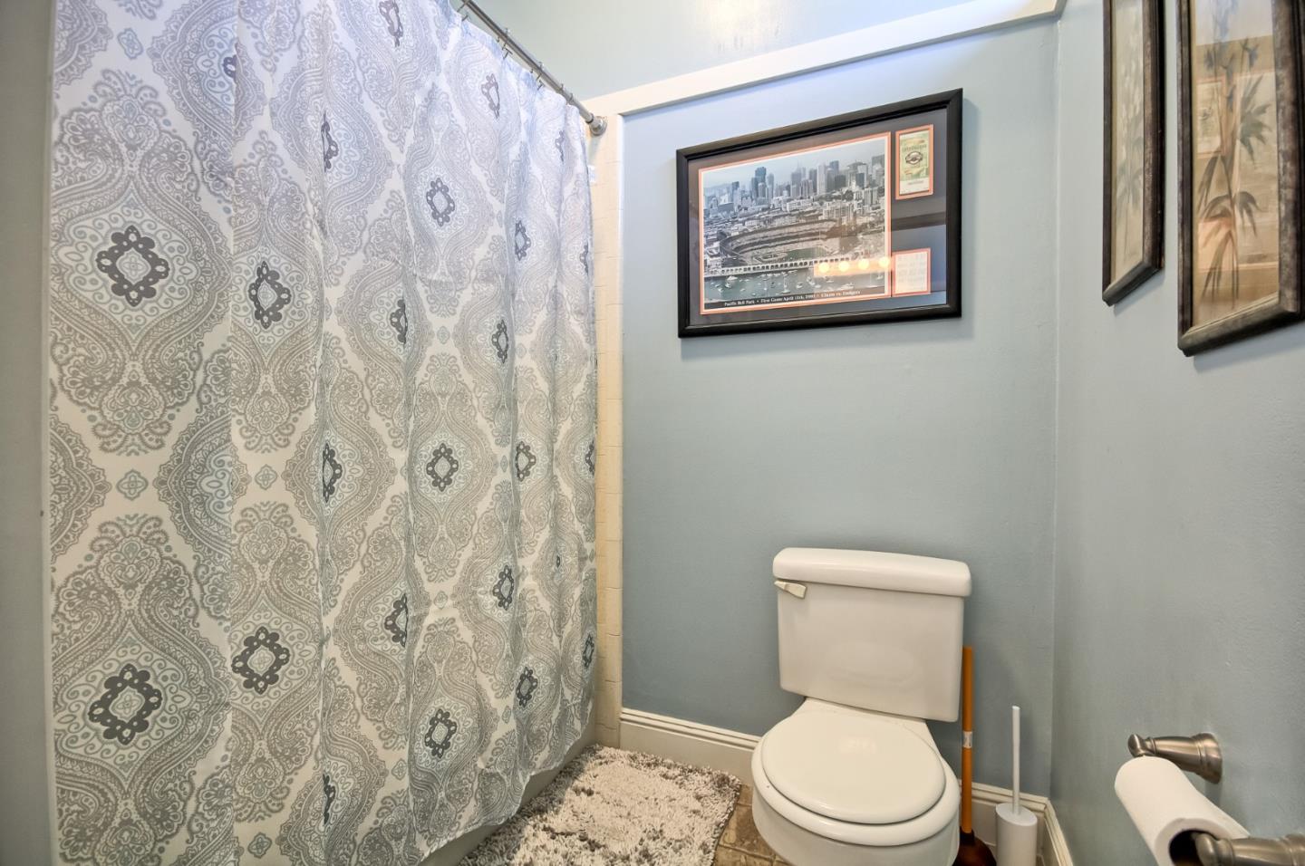 Detail Gallery Image 26 of 37 For 561 Donald Dr, Hollister,  CA 95023 - 4 Beds | 2/1 Baths