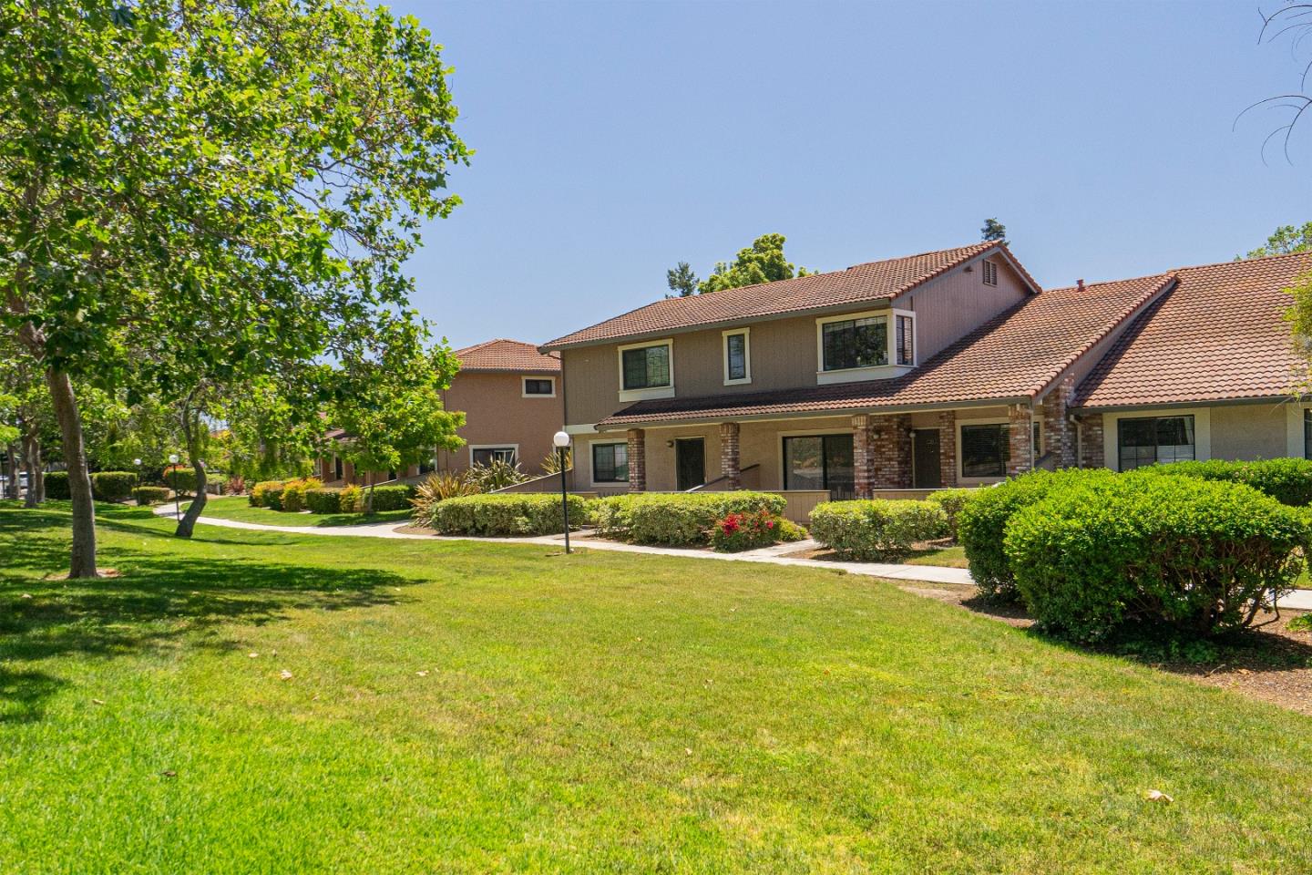 Detail Gallery Image 1 of 16 For 2604 Great Arbor Way #61,  Union City,  CA 94587 - 2 Beds | 1 Baths