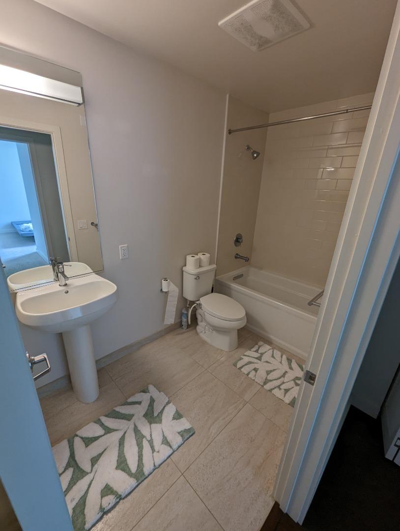 Detail Gallery Image 11 of 23 For 555 Innes Ave #309,  San Francisco,  CA 94124 - 1 Beds | 1 Baths