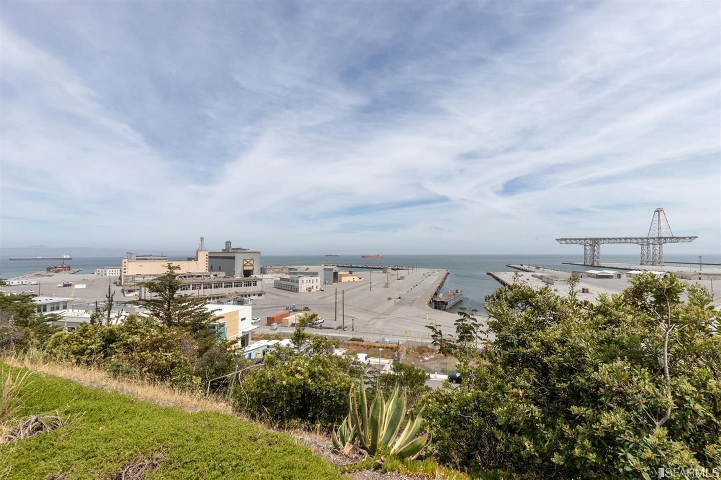 Detail Gallery Image 22 of 23 For 555 Innes Ave #309,  San Francisco,  CA 94124 - 1 Beds | 1 Baths