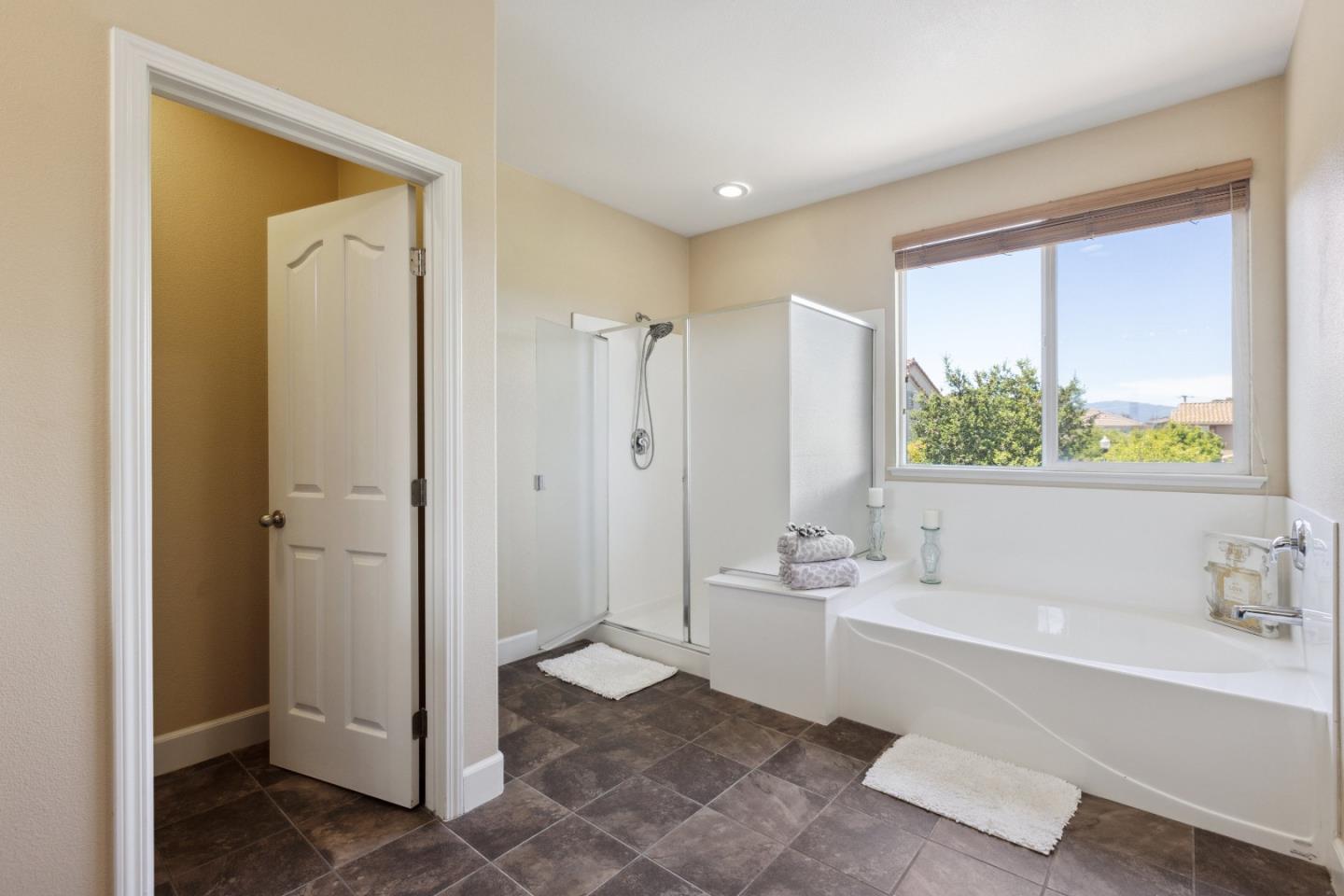 Detail Gallery Image 27 of 57 For 7954 Spanish Oak Cir, Gilroy,  CA 95020 - 4 Beds | 2/1 Baths