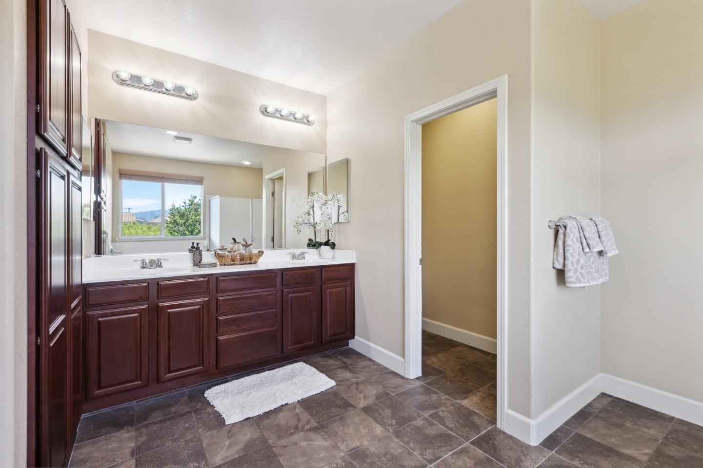 Detail Gallery Image 30 of 57 For 7954 Spanish Oak Cir, Gilroy,  CA 95020 - 4 Beds | 2/1 Baths
