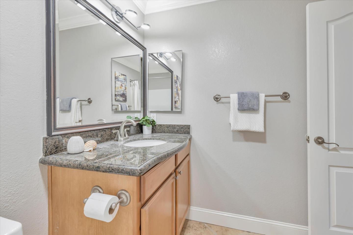 Detail Gallery Image 14 of 27 For 3352 Red Cedar Ter, Fremont,  CA 94536 - 2 Beds | 1 Baths
