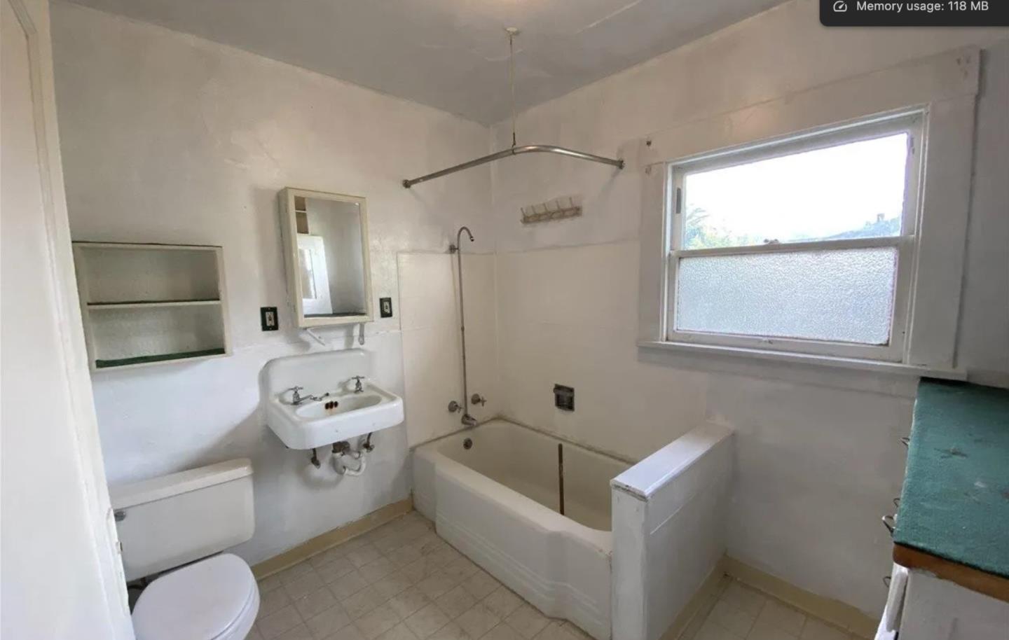 Detail Gallery Image 9 of 11 For 1423 73rd Ave, Oakland,  CA 94621 - – Beds | – Baths