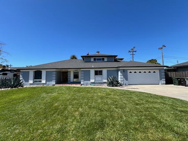 Photo of 930 Sierra Madre Dr in Salinas, CA