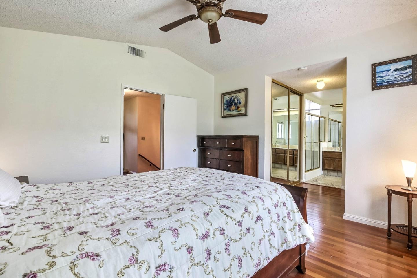 Detail Gallery Image 14 of 22 For 2936 Mitton, San Jose,  CA 95148 - 4 Beds | 2/1 Baths