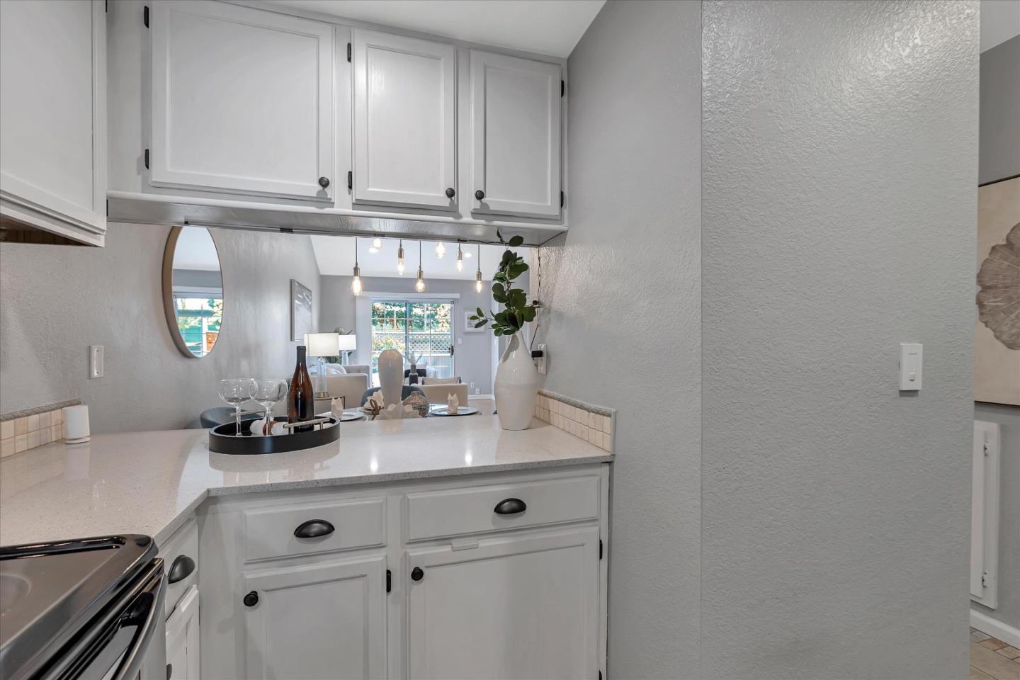 Detail Gallery Image 17 of 37 For 3705 Blackford Ave, San Jose,  CA 95117 - 2 Beds | 2/1 Baths
