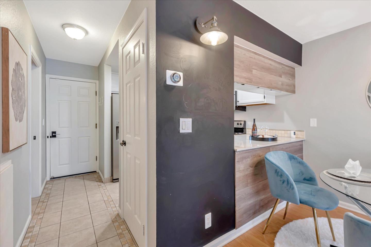 Detail Gallery Image 18 of 37 For 3705 Blackford Ave, San Jose,  CA 95117 - 2 Beds | 2/1 Baths
