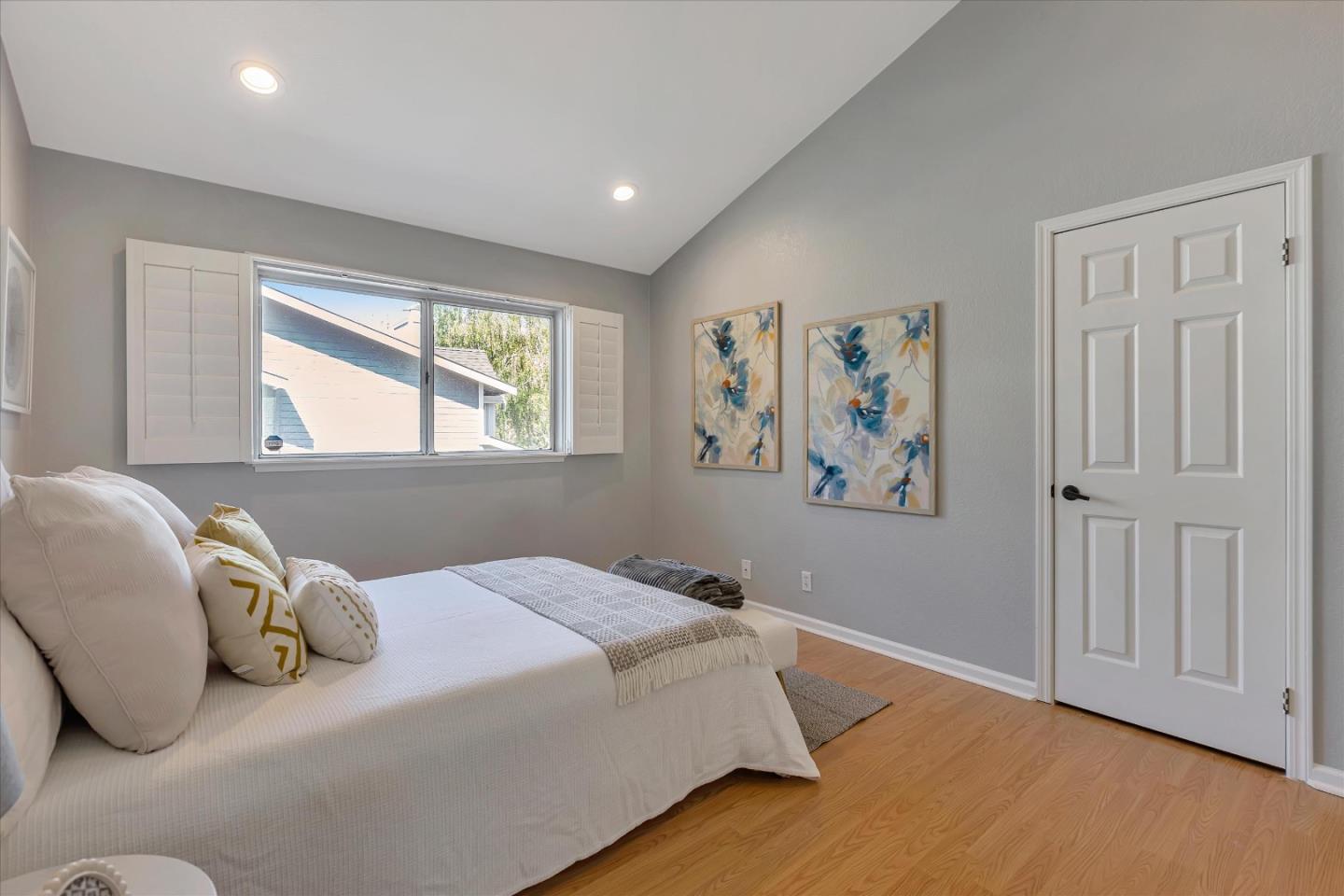 Detail Gallery Image 24 of 37 For 3705 Blackford Ave, San Jose,  CA 95117 - 2 Beds | 2/1 Baths