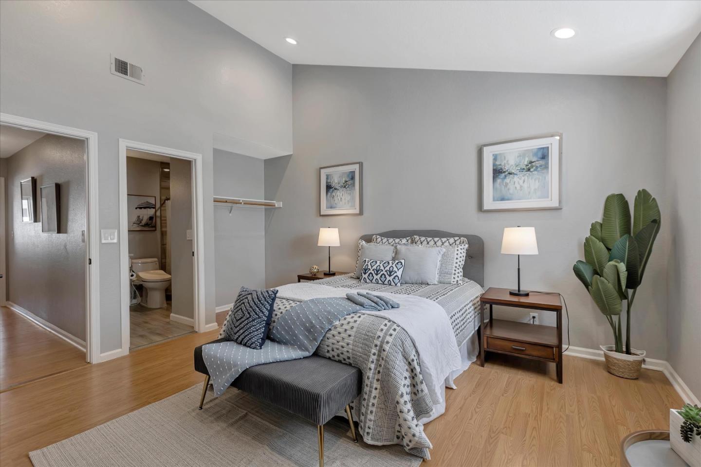 Detail Gallery Image 26 of 37 For 3705 Blackford Ave, San Jose,  CA 95117 - 2 Beds | 2/1 Baths