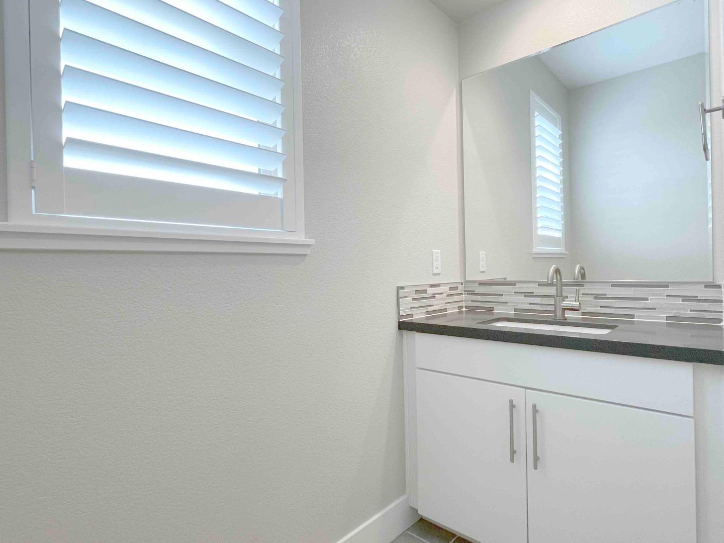 Detail Gallery Image 7 of 19 For 1721 Houret Ct, Milpitas,  CA 95035 - 3 Beds | 3/1 Baths