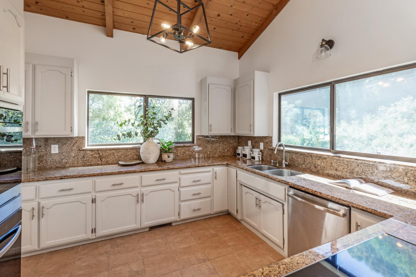 Detail Gallery Image 11 of 38 For 27381 Moody Rd, Los Altos Hills,  CA 94022 - 4 Beds | 2/1 Baths