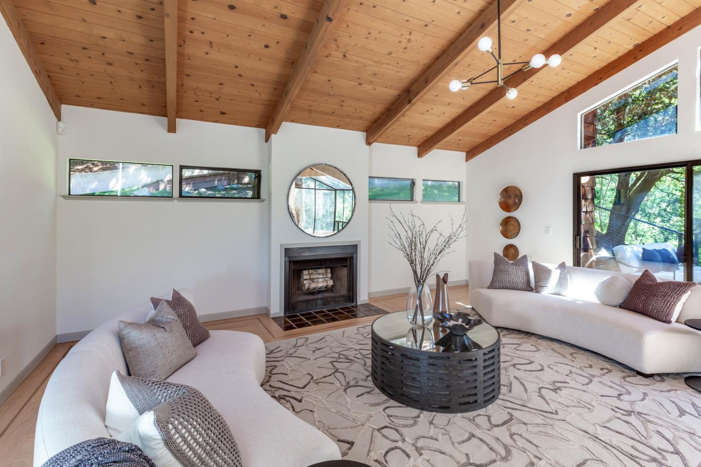 Detail Gallery Image 5 of 38 For 27381 Moody Rd, Los Altos Hills,  CA 94022 - 4 Beds | 2/1 Baths